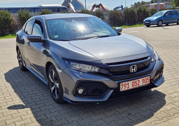 Honda Civic cena 72500 przebieg: 121000, rok produkcji 2017 z Świnoujście małe 379
